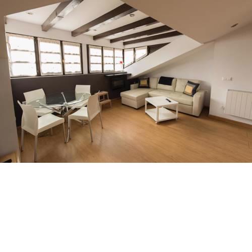 Apartamentos LLANES & GOLF