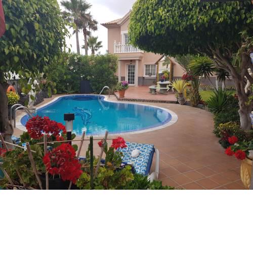 Apartamentos Los Delfines