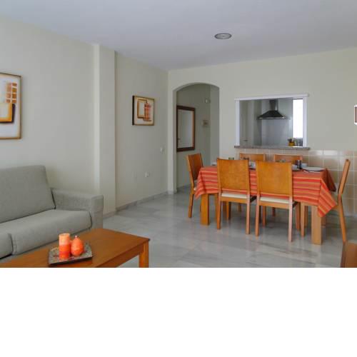 APARTAMENTOS MAR Y GOLF
