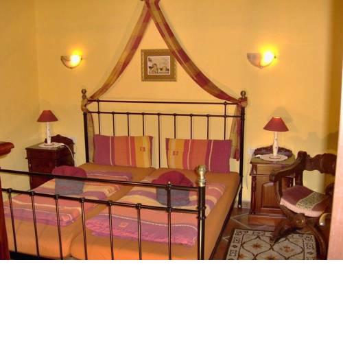 Apartamentos Monasterio de San Antonio - Apartment im englischen Stil mit Meerblick