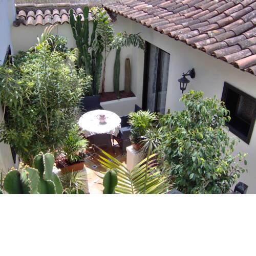 Apartamentos Monasterio de San Antonio - Rustikales Apartment mit kleiner Innenhofterrasse - a27872