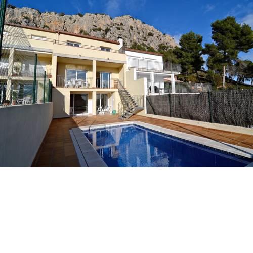 Apartamentos Montseny