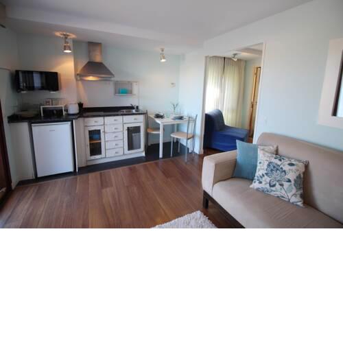 APARTAMENTOS MUELLE DEL REY