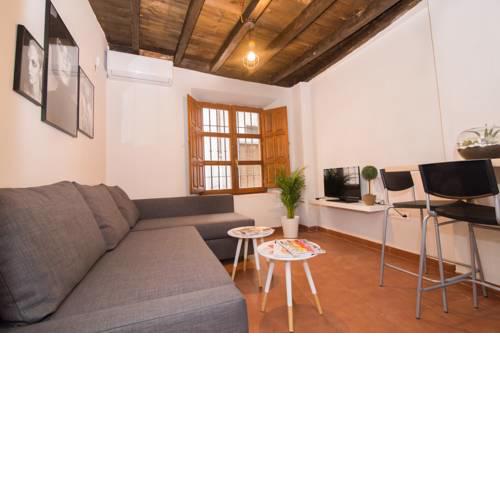 Apartamentos Nahira Suites 3000