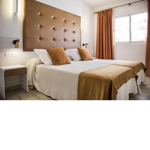 Apartamentos Oasis Sa Tanca