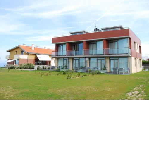 Apartamentos Playa de Portio