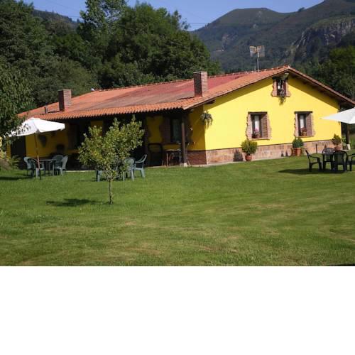 Apartamentos Rurales El Buxu