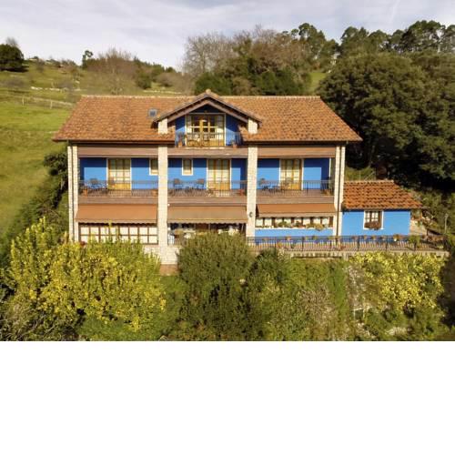 Apartamentos Rurales El Corberu