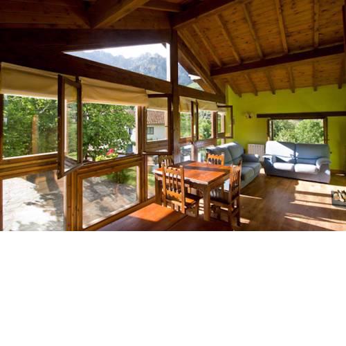 Apartamentos Rurales Los Picos de Redo