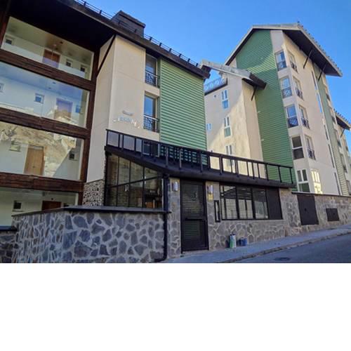 Apartamentos Surynieve Serraneu