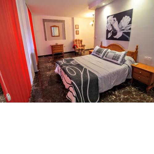 Apartamentos Turísticos La Fonda