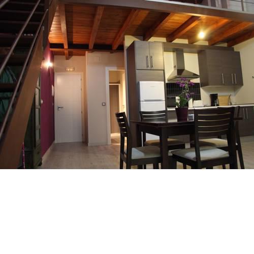 Apartamentos y Casas Victor