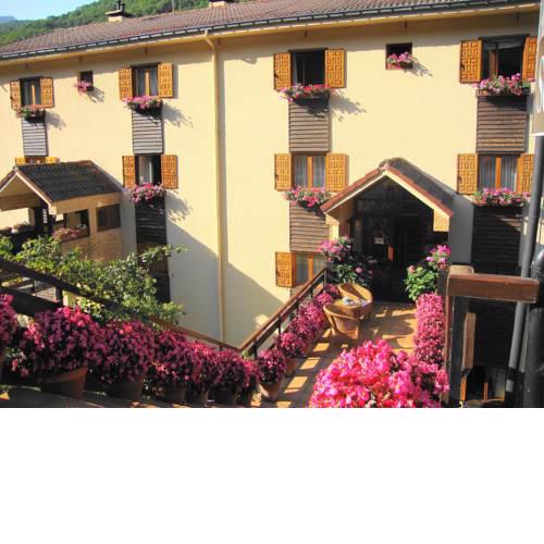 Apartamentos y Habitaciones Sebrango