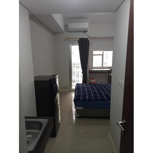 Apartemen Transpark Juanda Bekasi Tower Jade A2303