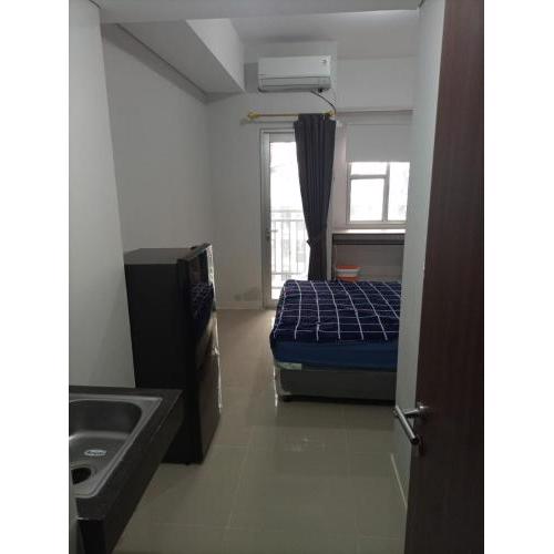 Apartemen Transpark Juanda Bekasi Tower Jade A2303