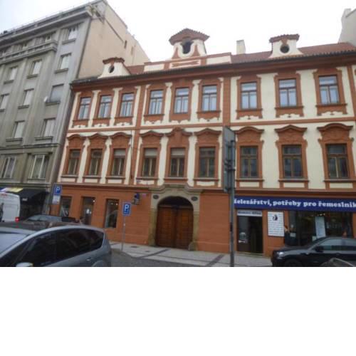 Apartman 735