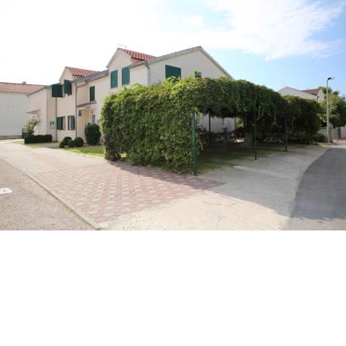 Apartman Alica Srima