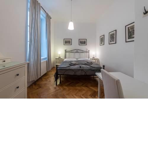 Apartman Carolinum