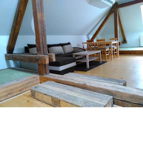 Apartman in the attic, city Center - airconditioned