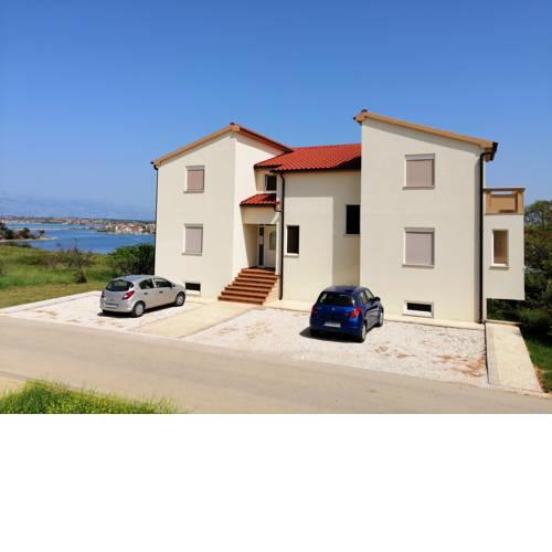 Apartmani Monika