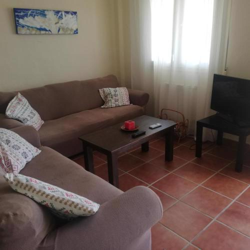 Apartment - 2 Bedrooms with Pool and WiFi - 60149