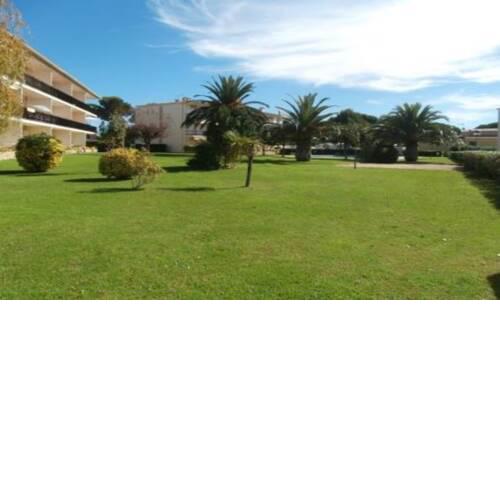 Apartment - 2 Bedrooms with Pool and WiFi young people group not allowed - 04779