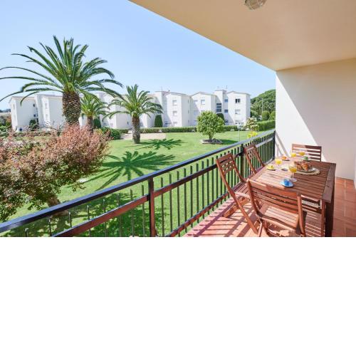 Apartment - 2 Bedrooms with Pool and WiFi young people group not allowed - 60257