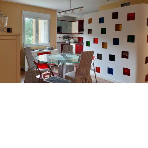 Apartment - 2 Bedrooms with Sea views - 60118