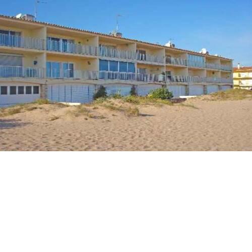 Apartment - 2 Bedrooms with Sea views young people group not allowed - 04793