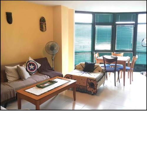 Apartment - 3 Bedrooms - 60294