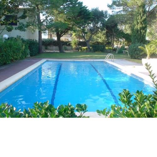 Apartment - 3 Bedrooms with Pool young people group not allowed - 04295