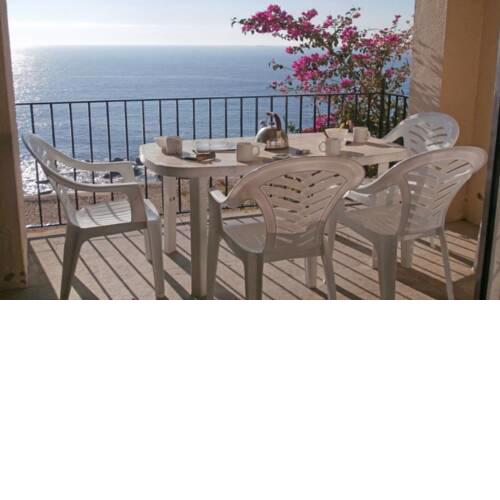 Apartment - 3 Bedrooms with Sea views young people group not allowed - 04771