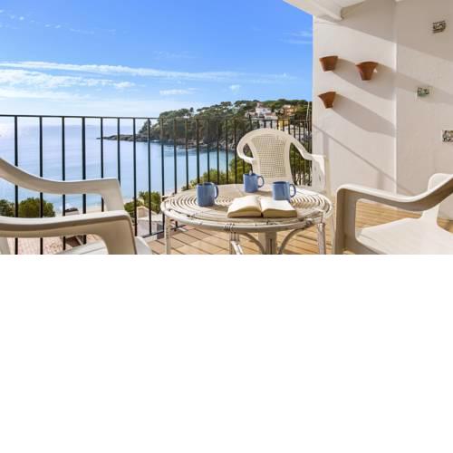 Apartment- Pruneda