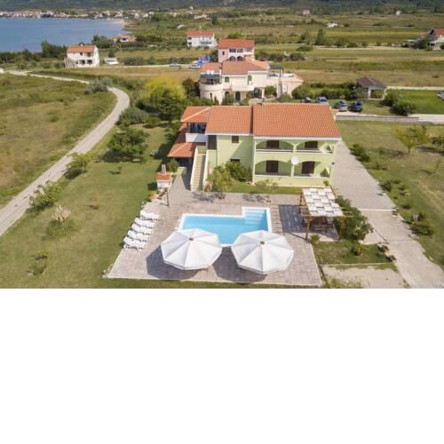 Apartment 2+1 with a shared pool and a sea view