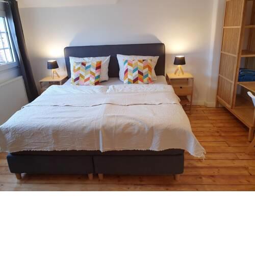 Apartment 25
