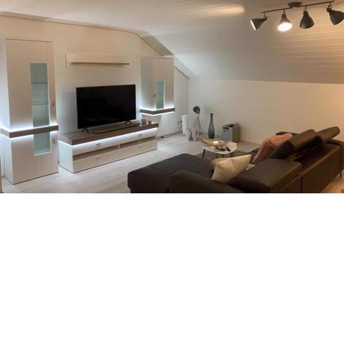 Apartment 4 - Helle Dachwohnung mit viel Charme
