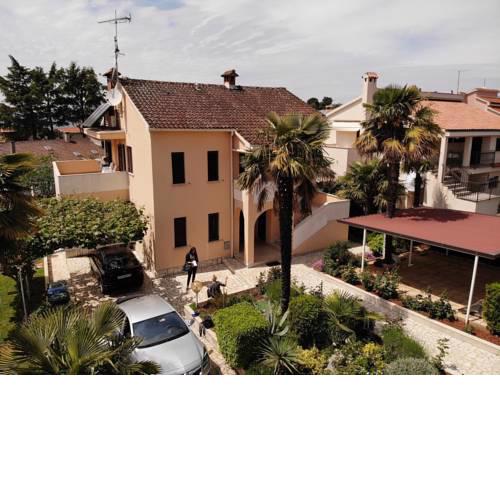 APARTMENT A4 INES NEAR BEACH