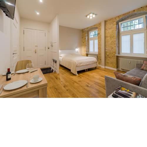 Apartment "Adler-Nest" Berlin by Kurfürstendamm