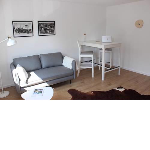 Apartment Airport / Messe