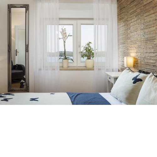 Apartment Akvileia 68