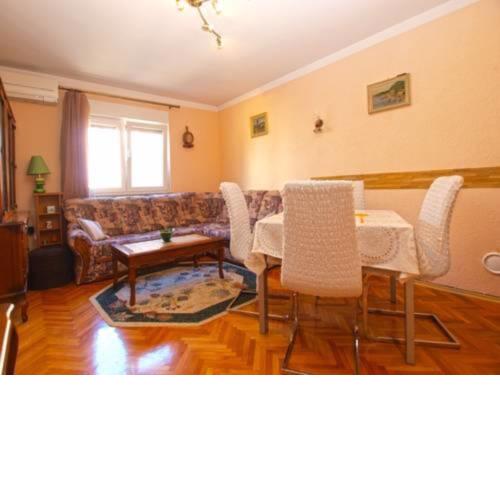 Apartment Almira