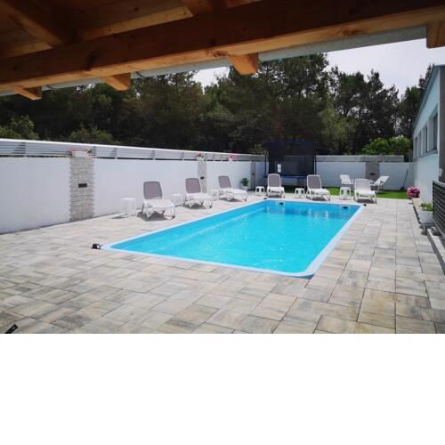 Apartment ANAI, with private pool