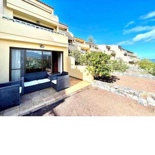 Apartment AP1 with pool, great view, nearby beach y free wifi in all common areas