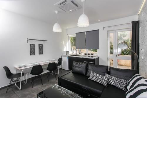 Apartment Avangarde