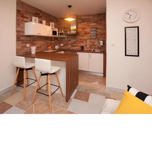 Apartment BBridge