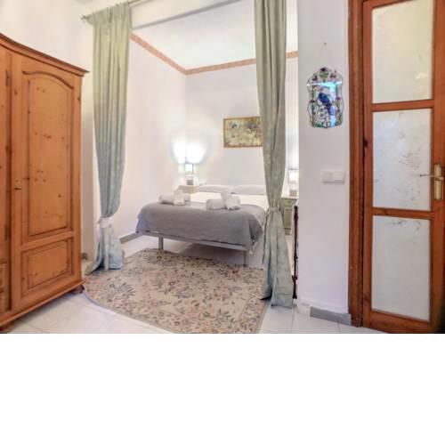 Apartment Bed&BCN Gràcia