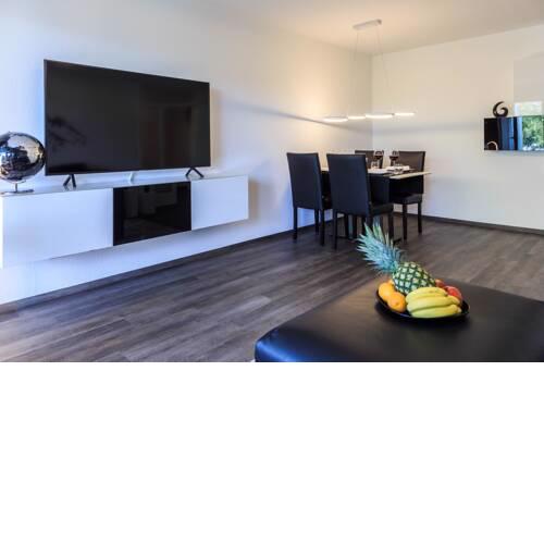 Apartment Black & White mit Sonnenbalkon & Netflix