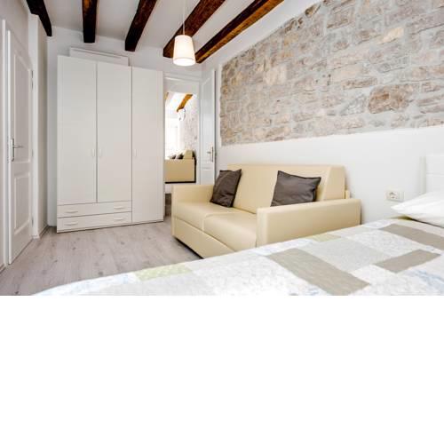 Apartment CA’ 1620 - Rosa selvatica