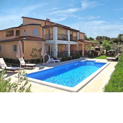 Apartment Cancar (PRC625)