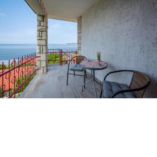 Apartment Crveni